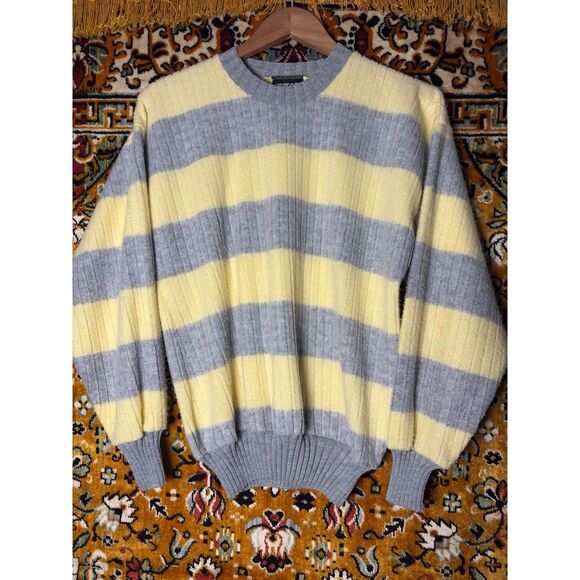 Leisure Knits Sweaters - 90s VTG Oversized Butter Yellow Striped Ribbed Crewneck Cotton Knit Sweater sz L